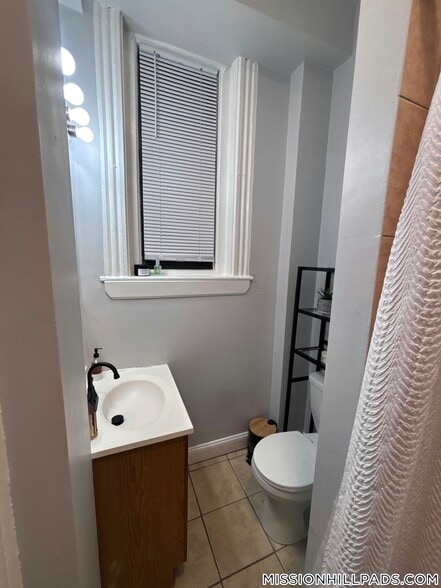 Building Photo - 252 Warren St