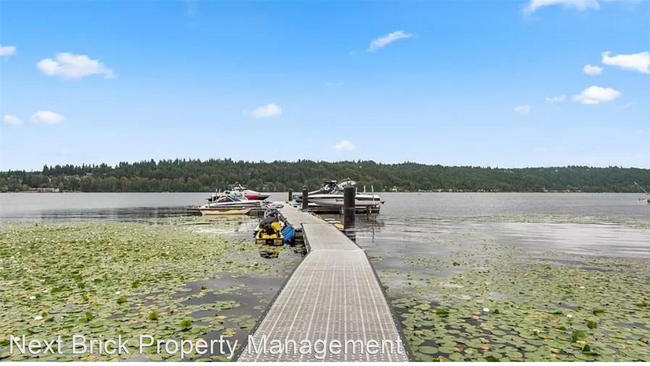 Building Photo - 4050 West Lake Sammamish Pkwy NE