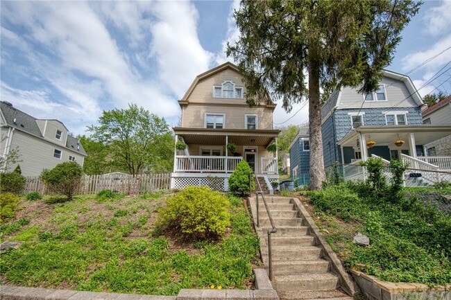 Building Photo - 911 Nevin Ave