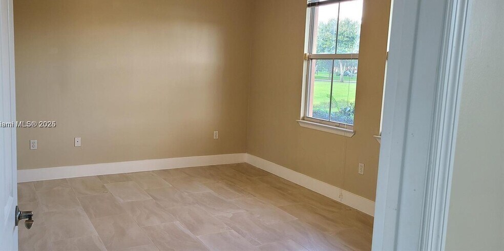 Building Photo - 2022 Alta Meadows Ln