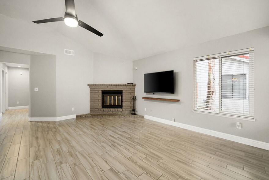 Building Photo - 4713 Tobin Rd