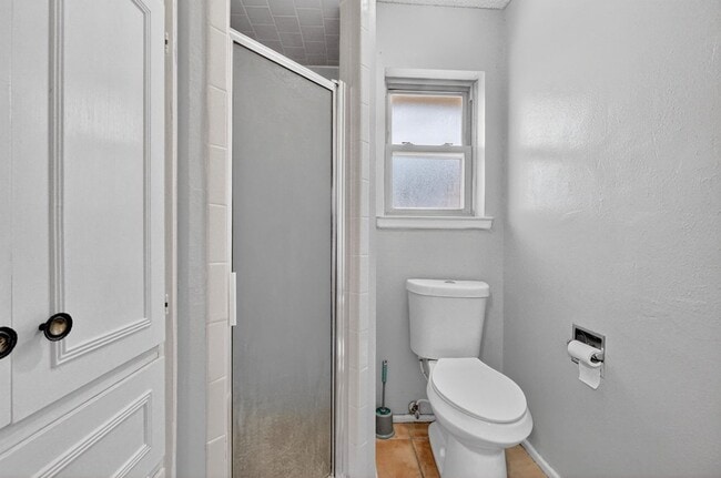 Building Photo - 3700 Monclair Ave