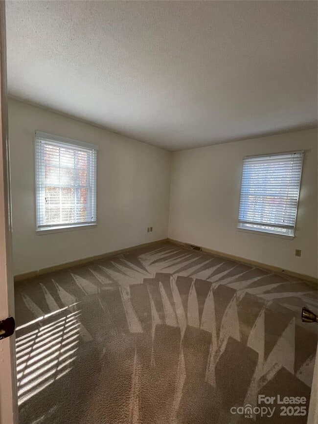 Building Photo - 7327 Ricewell Rd