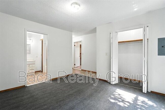 Building Photo - 228 N Donald Ave