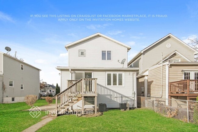 Building Photo - 1102 Lathrop Ave