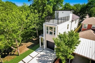 Building Photo - 1960 Toronto St