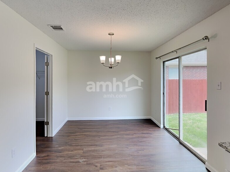 Building Photo - 10413 Woodruff Ct