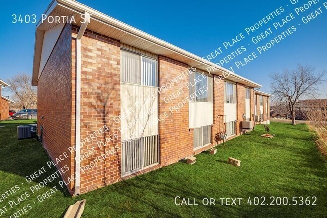 Building Photo - 3403 Portia St