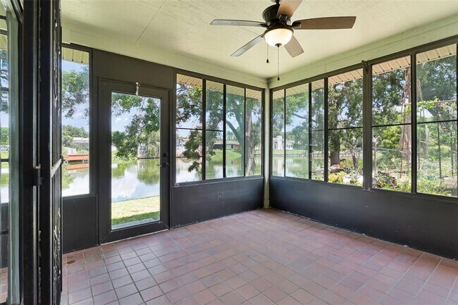 Building Photo - 8208 La Serena Dr