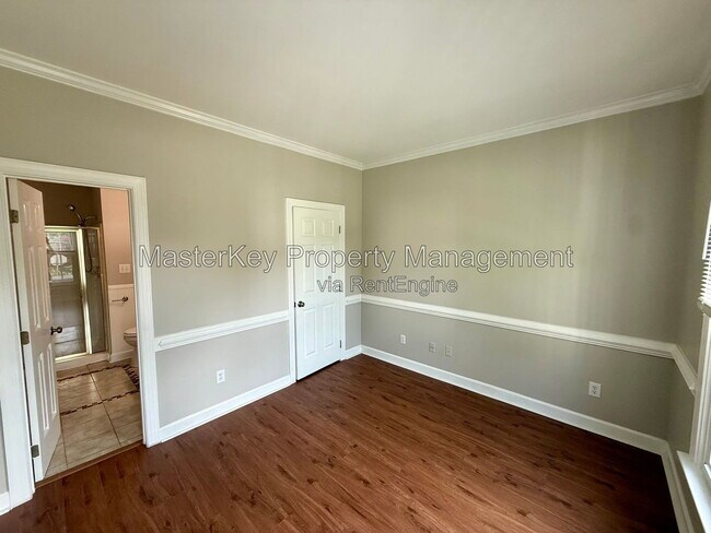 Building Photo - 701 Cricketfield Ln