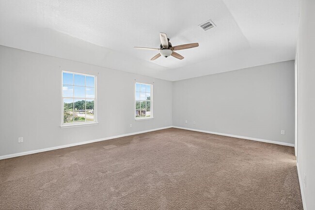 Building Photo - 7126 White Willow Ln