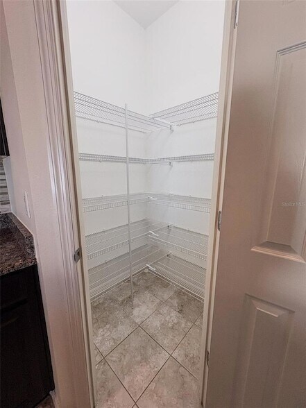 Building Photo - 7079 Woodchase Glen Dr