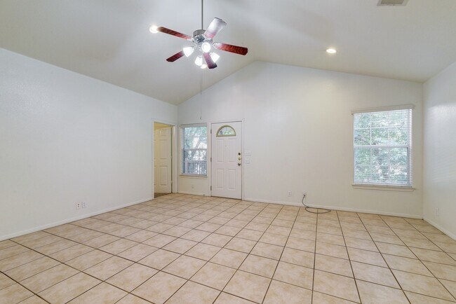 Building Photo - 106 E 46th St