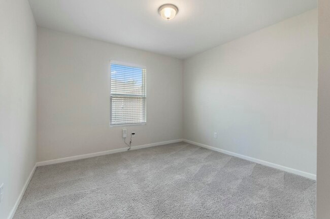 Building Photo - 610 Riverwalk Cir