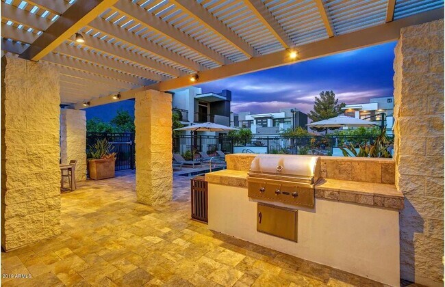 Building Photo - 2015 N 50th St