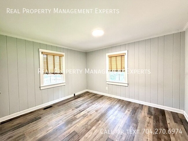 Building Photo - 4608 McClure Rd