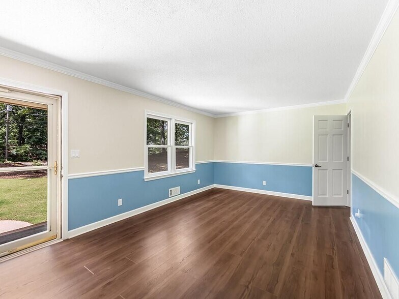Building Photo - 1179 Pathfinder Rd