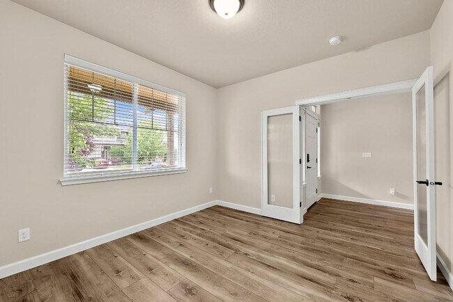 Building Photo - 15592 Chad Dr SE