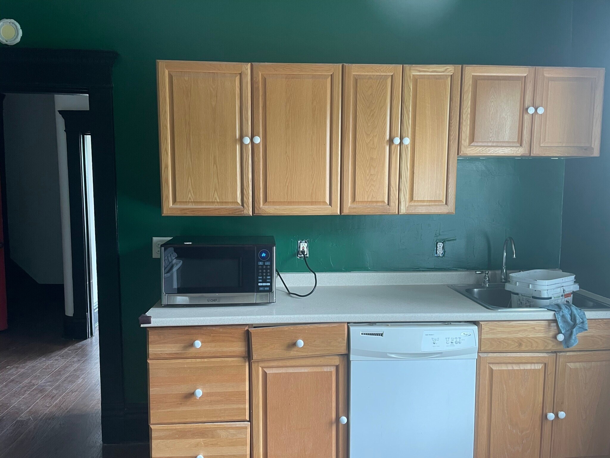 Kitchen with Dishwasher, Microwave, Disposal - 6319 Monitor St