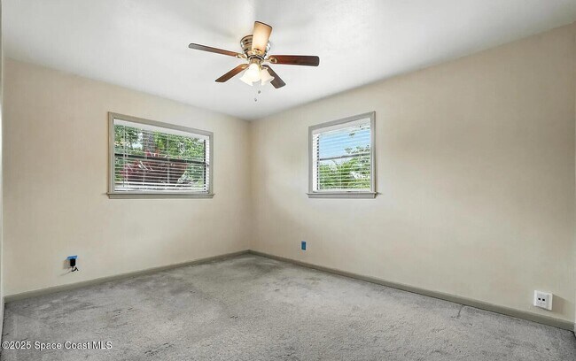 Building Photo - 1412 Sunland Rd
