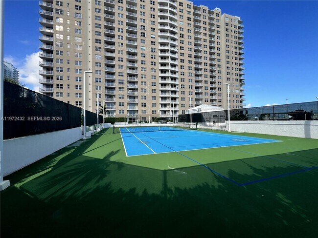 Building Photo - 770 Claughton Island Dr