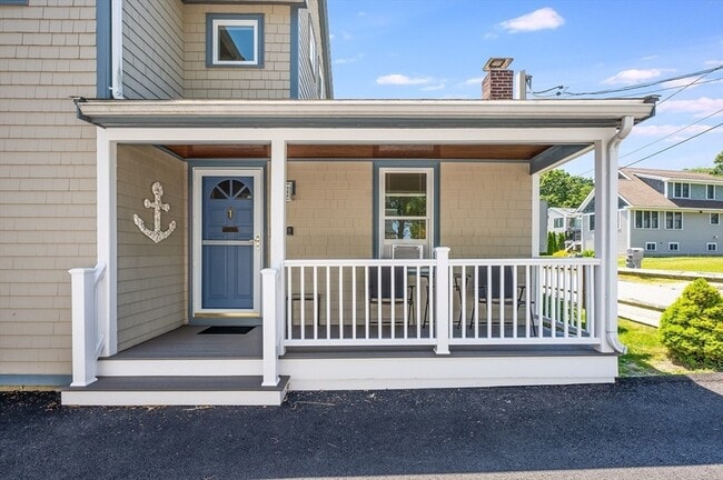 Building Photo - 5 White Way