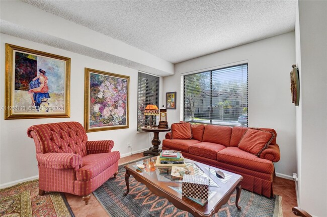 Building Photo - 1025 NW 105th Way