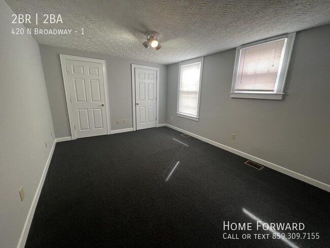 Building Photo - 420 N Broadway