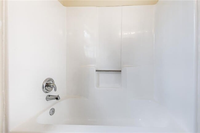 Building Photo - 5791 Lisa Ln