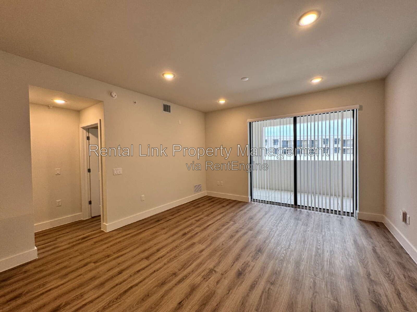 Building Photo - 414 Cape Coral Pkwy E
