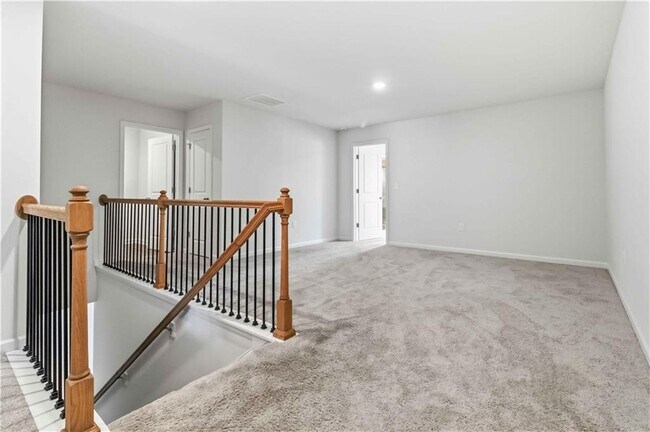 Building Photo - 840 Pt Pl Dr