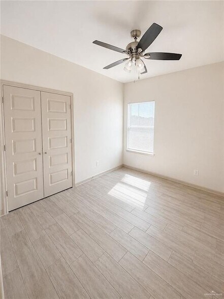 Building Photo - 1505 Shavano Dr