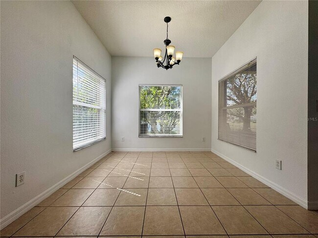 Building Photo - 16543 Cedar Run Dr