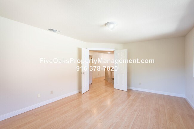 Building Photo - 108 Lost Lake Ct
