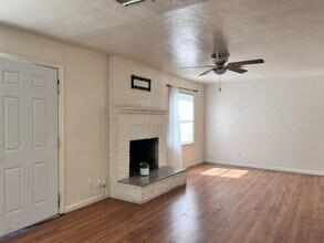 Building Photo - 1622 N 6th St