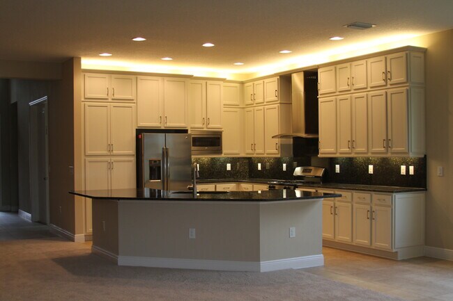 Building Photo - 30268 Southernwood Ct