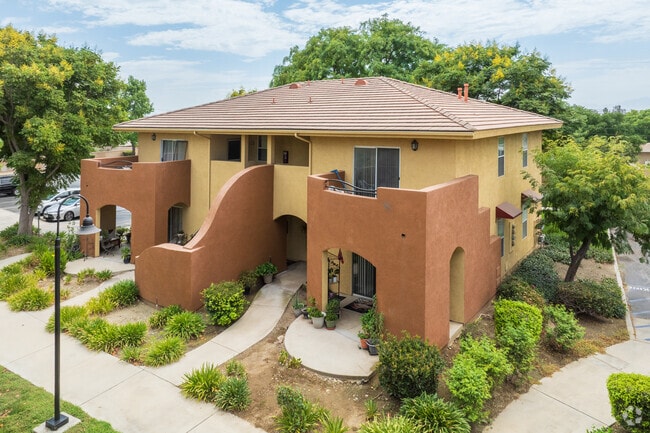 Building Photo - Redwood Terrace