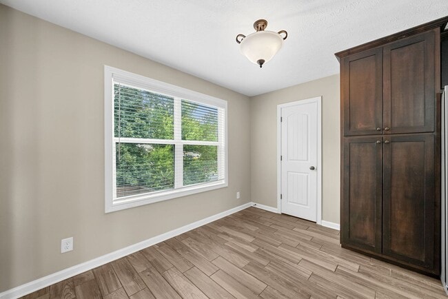 Building Photo - 1227 Brigade Dr