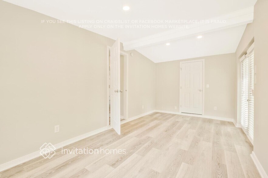 Building Photo - 7418 Impala Ln