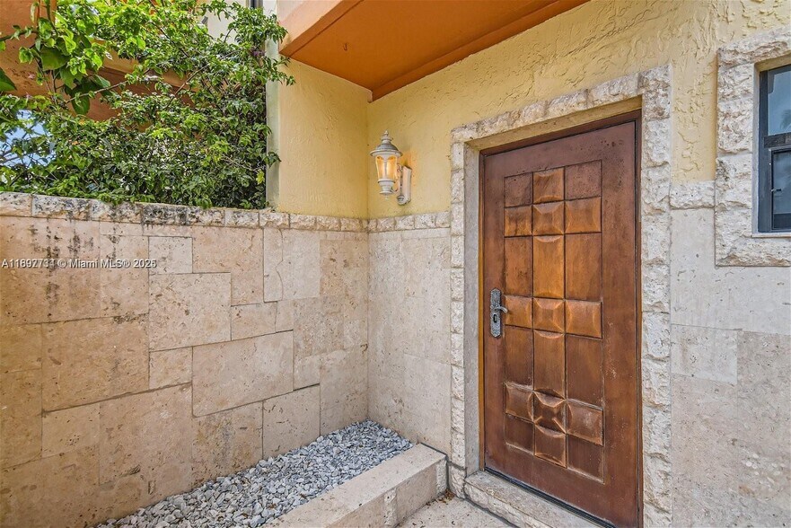 Building Photo - 3864 NE 167th St