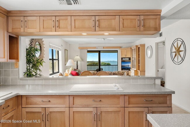 Building Photo - 3165 N Atlantic Ave