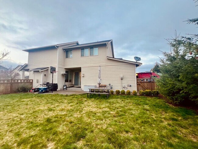 Building Photo - West Olympia Spacious Home in Woodbury Cro...