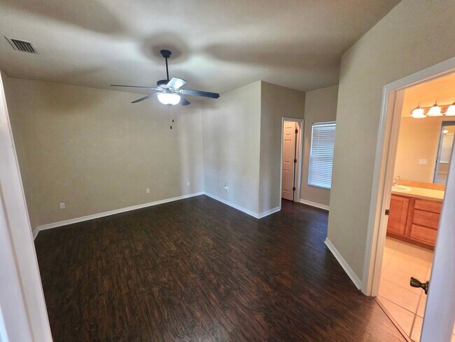 Building Photo - 1522 NW 120th Way