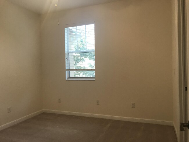 Building Photo - 650 Pacific Grove Dr