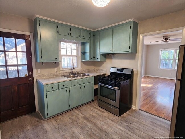 Building Photo - 1108 Norwood St