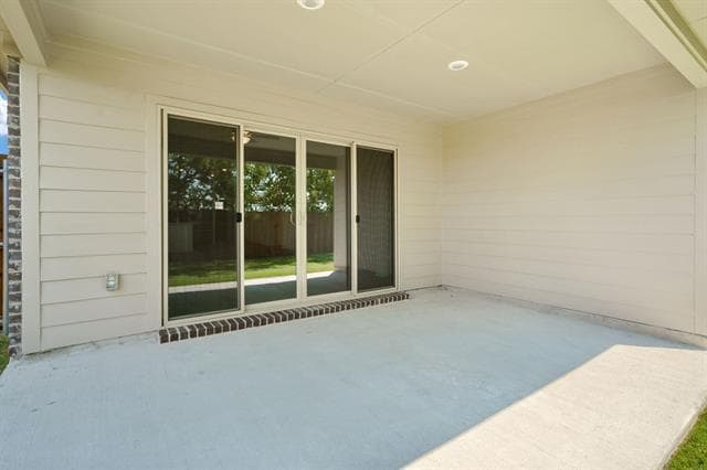 Building Photo - 300 Yellowstar Ln