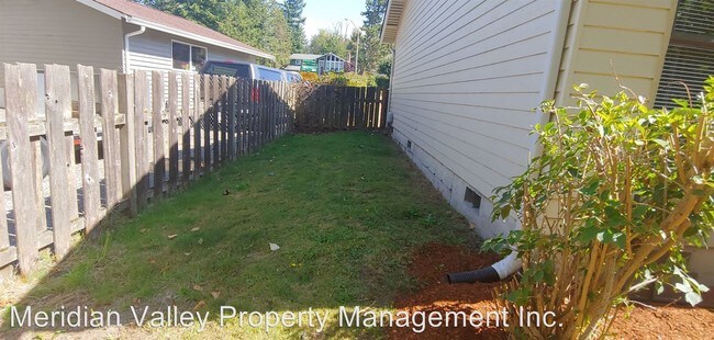 Building Photo - 3 br, 2 bath House - 33217 30th Ave SW