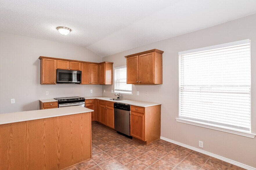 Building Photo - 3316 Bentgate Ct