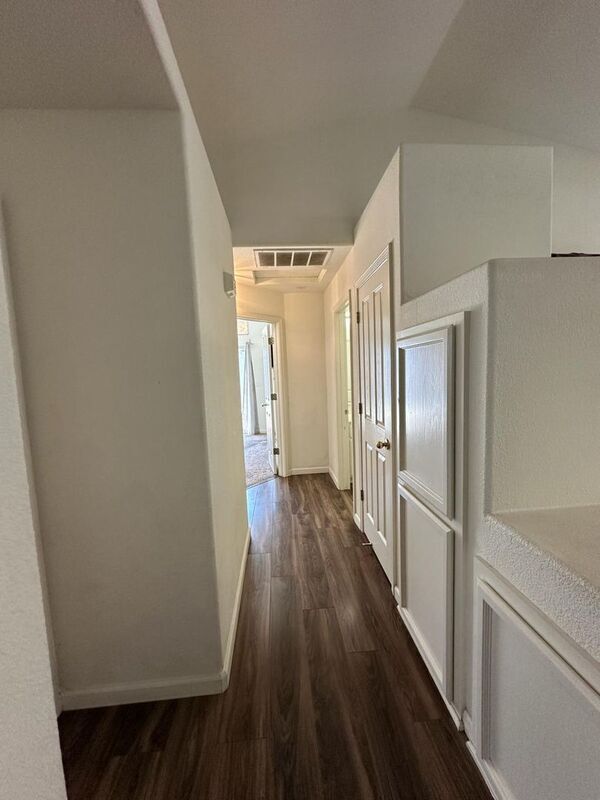 Building Photo - 8048 Andante Dr