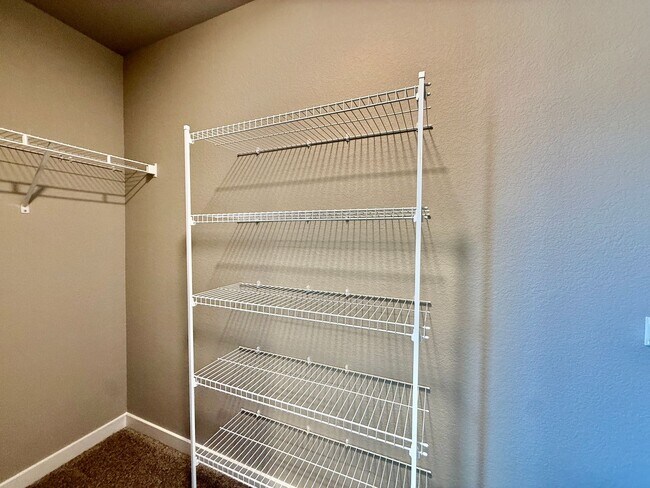 Building Photo - 5217 Palomino Ranch Point